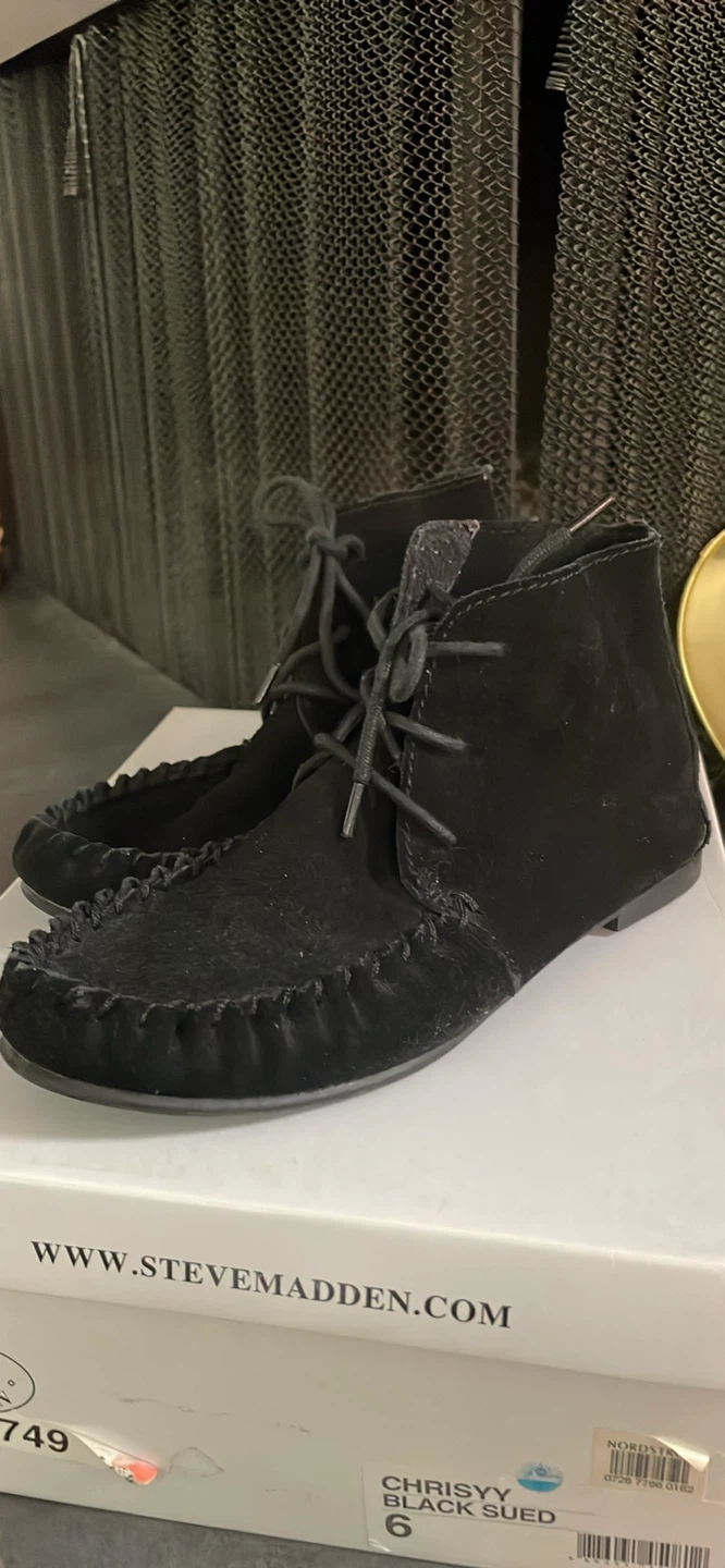 Steve Madden "Chrissyy" Black Suede Boots Size 6