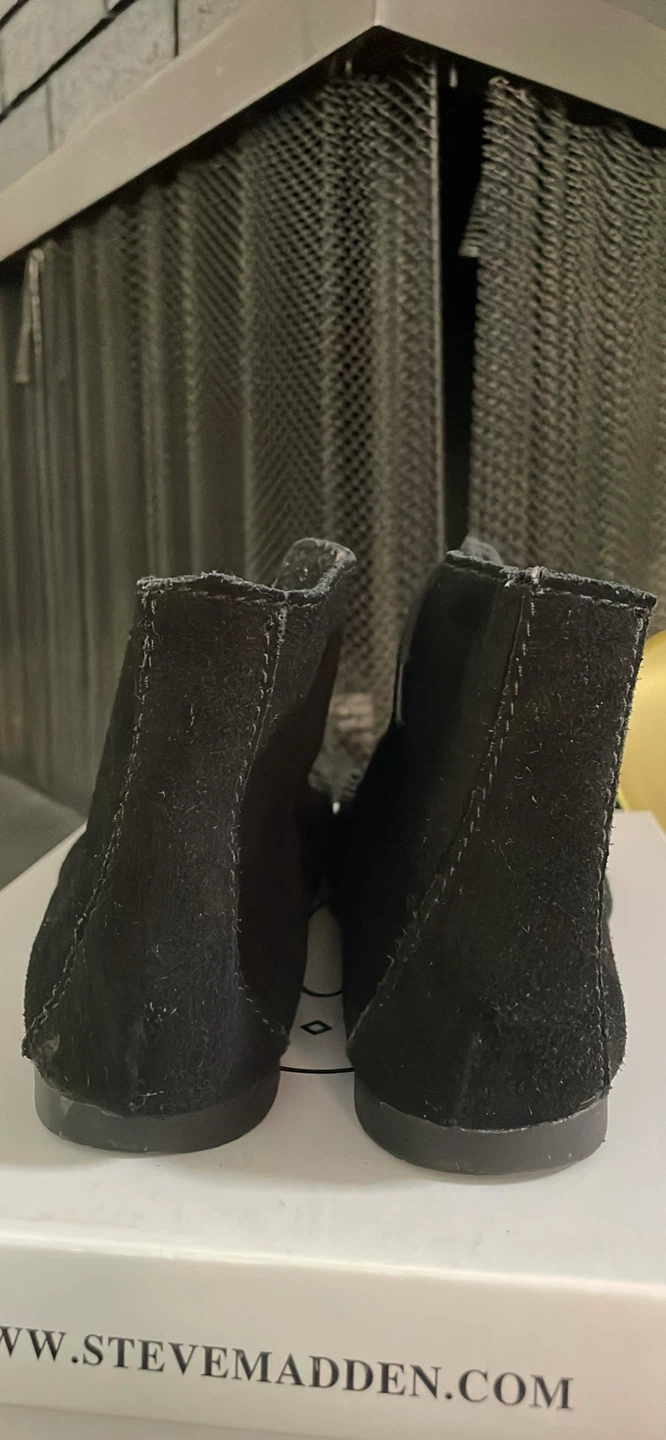 Steve Madden "Chrissyy" Black Suede Boots Size 6 - photo 3