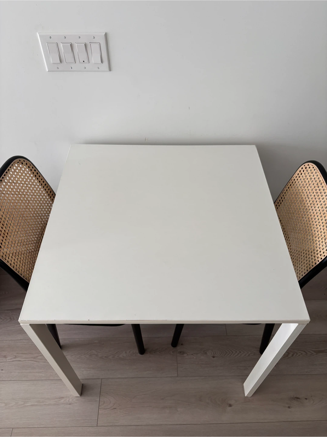Dining table 29.5” - photo 3