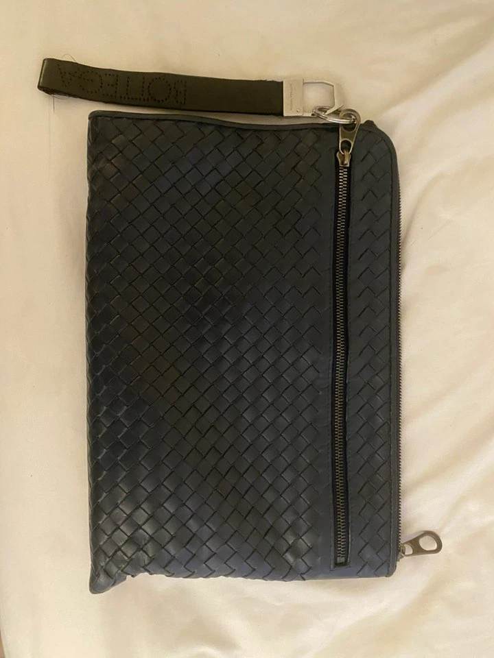 Bottega Veneta Woven Leather Pouch Clutch - photo 2