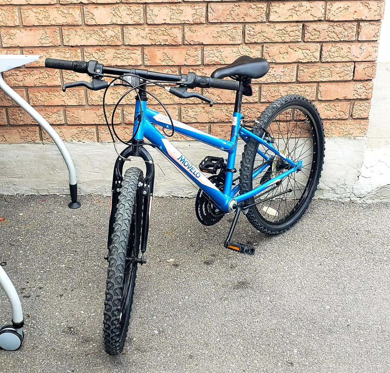 Movelo Blue Mountain Bike- 24 Inch