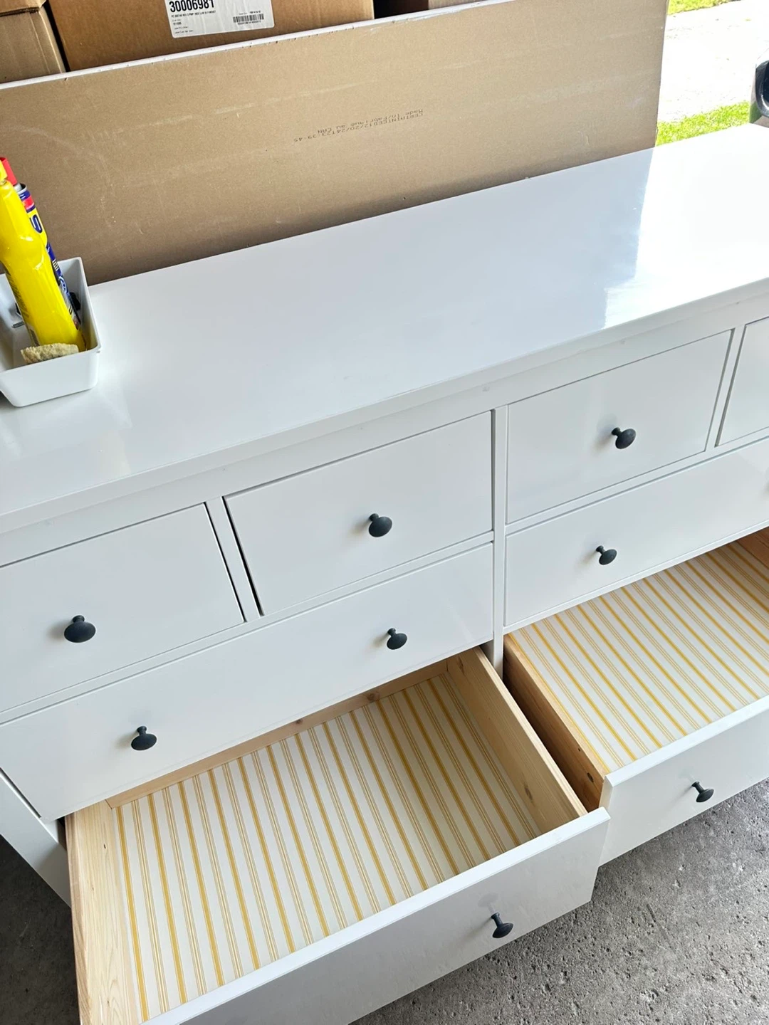 White 8-Drawer Dresser - photo 2