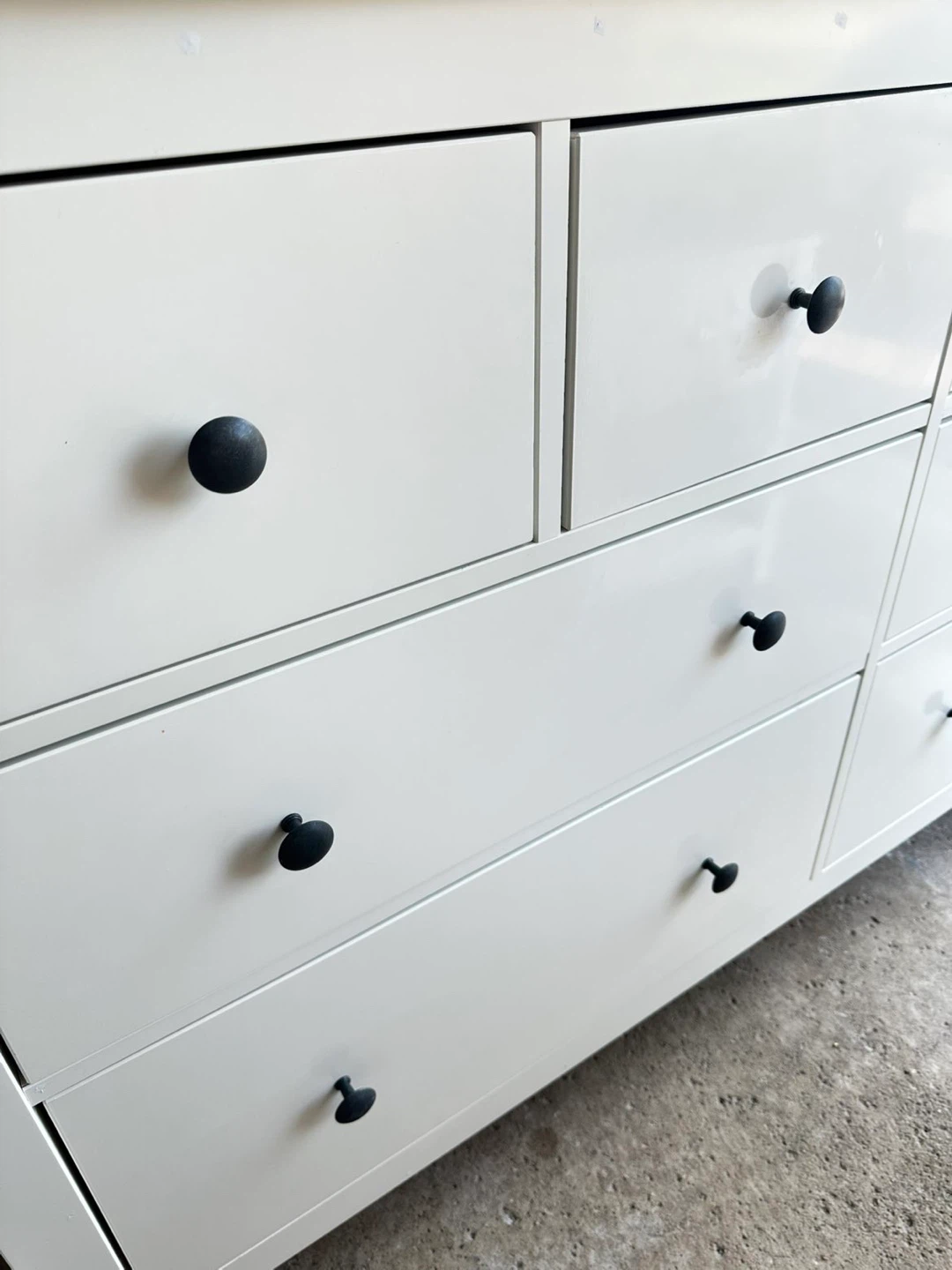 White 8-Drawer Dresser - photo 5