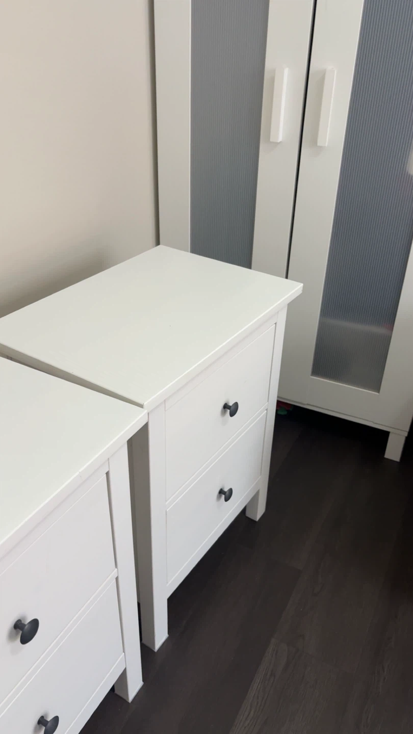 White ikea nightstands for sale! - photo 4
