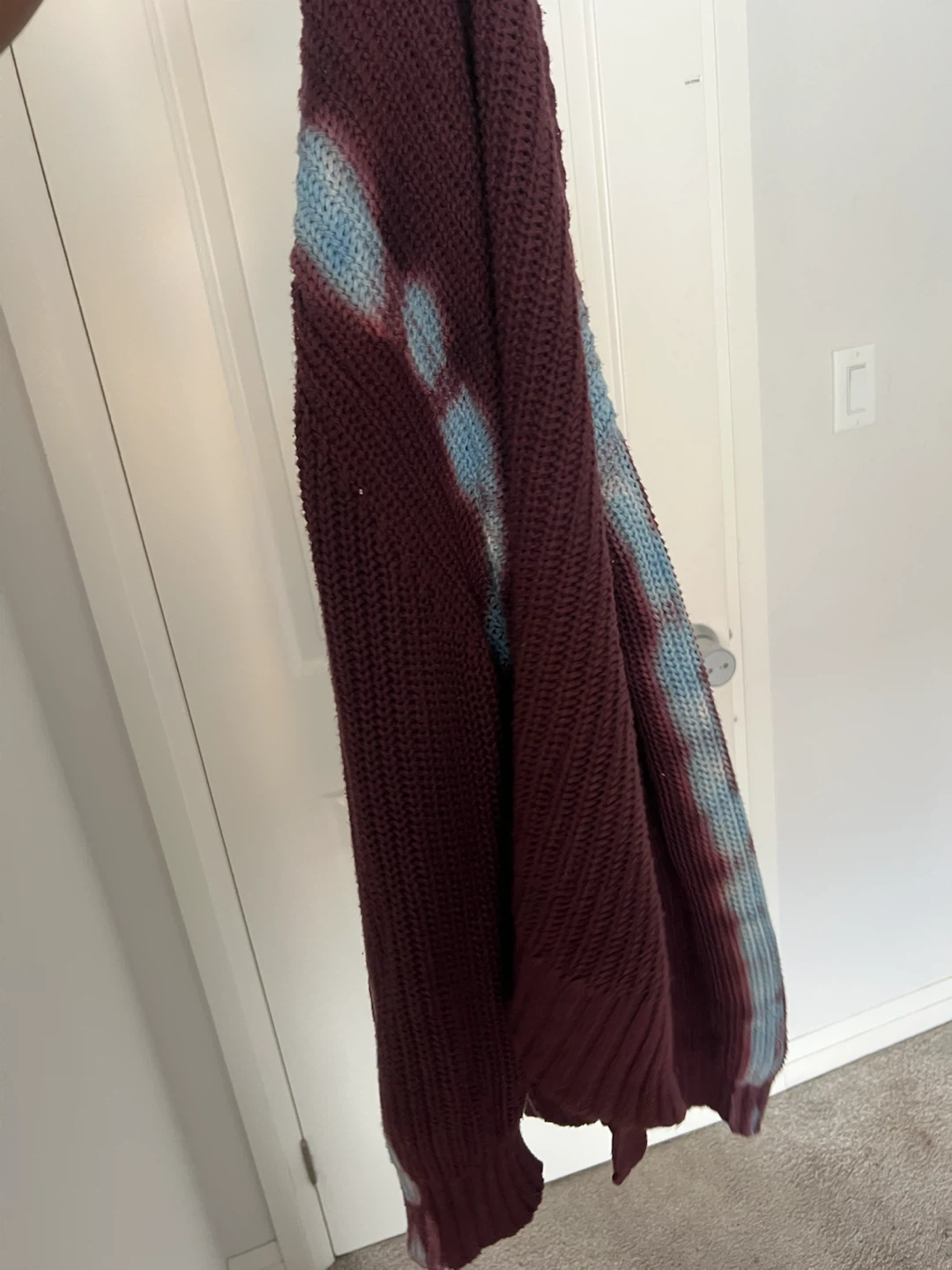 ZARAMaroon Knit Cardigan with Blue Tie-Dye Accent - photo 4