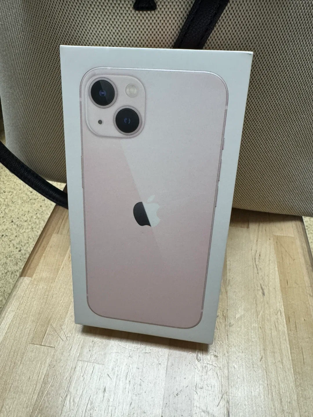 Apple iPhone 13 Pink - photo 3