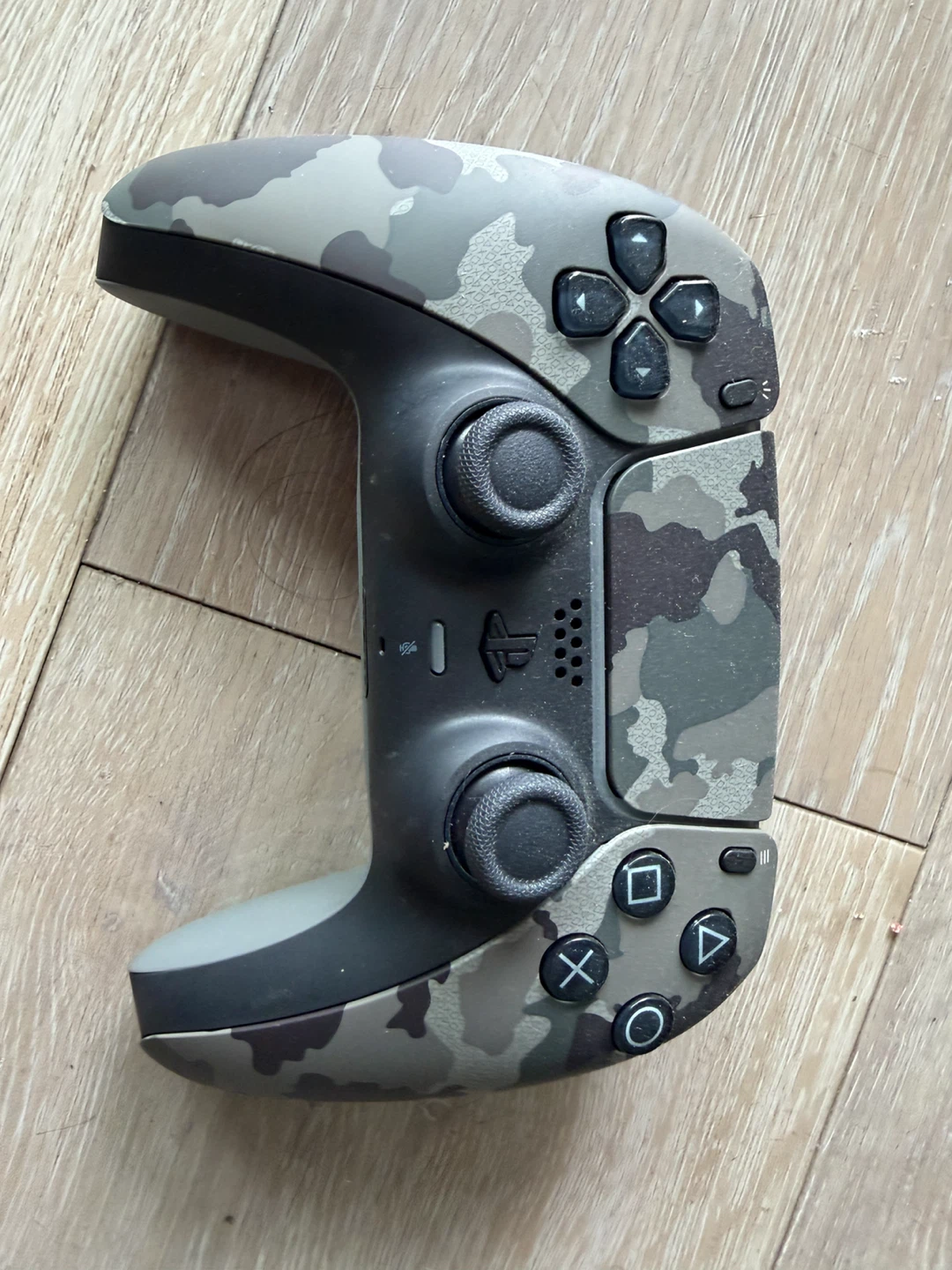 PlayStation 5 DualSense Controller - Camo
