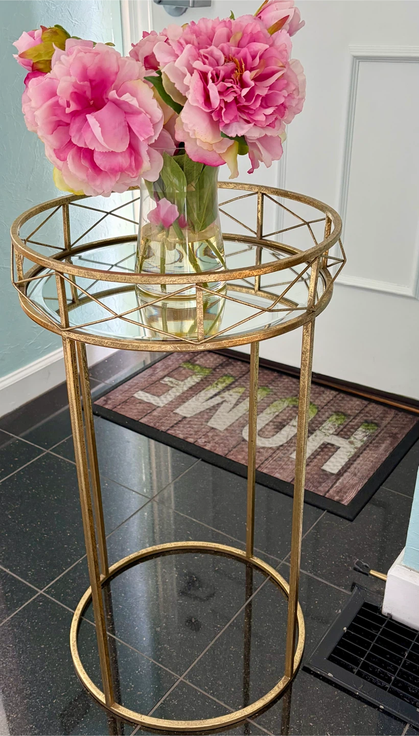 BEAUTIFUL GOLD SIDE TABLE