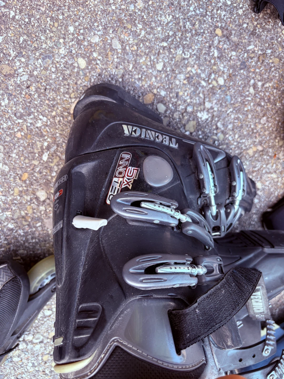 Tecnica Ski Boots - photo 4