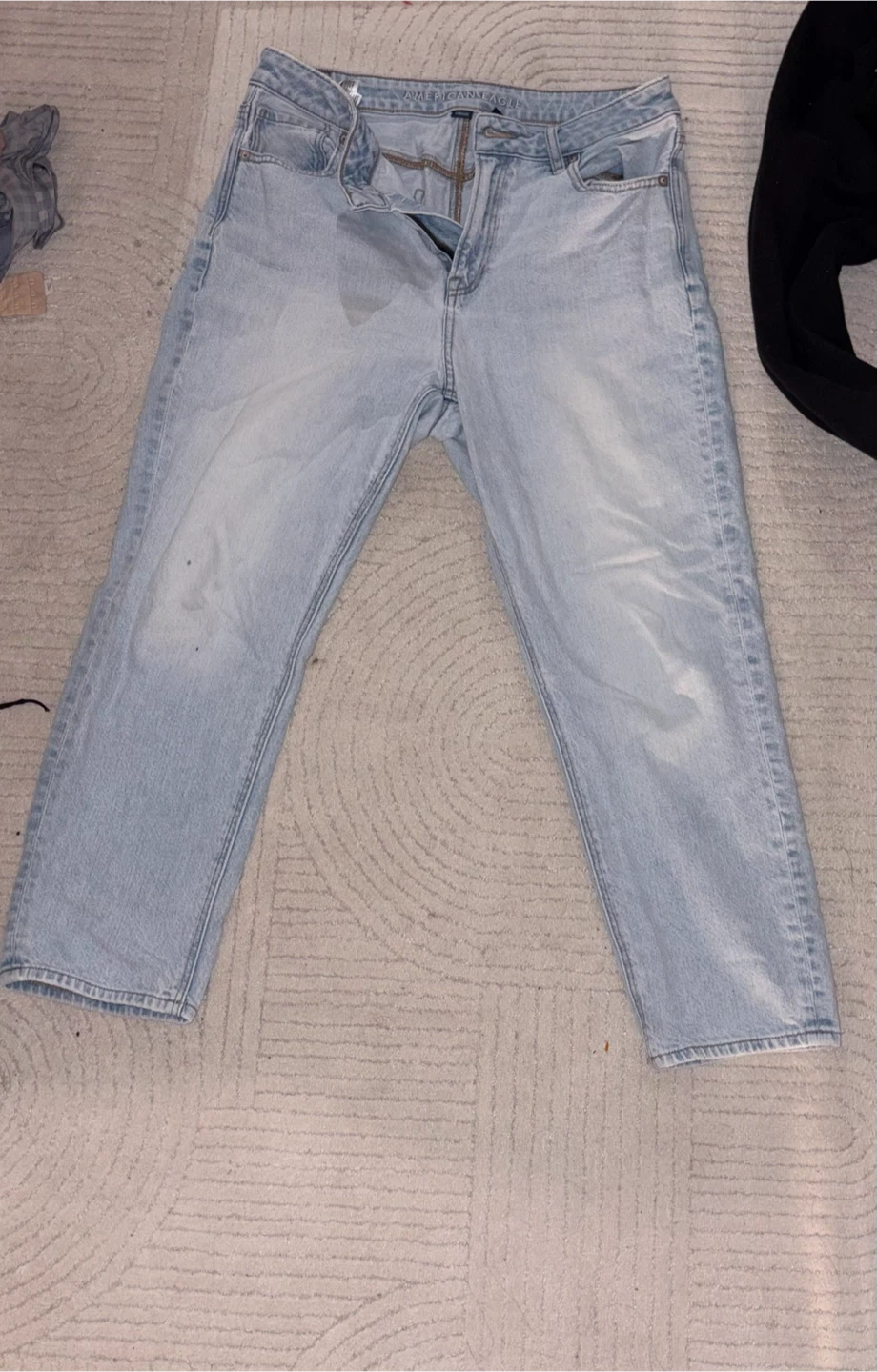 American Eagle Light Wash Jeans
