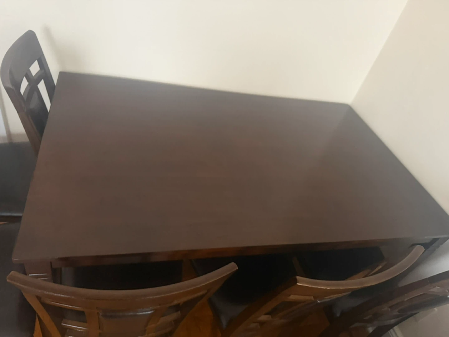 Dining Table and 6 Chairs Set