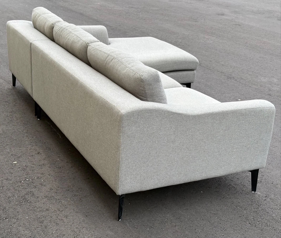 AMAZING SECTIONAL IN GREAT CONDITION - photo 4