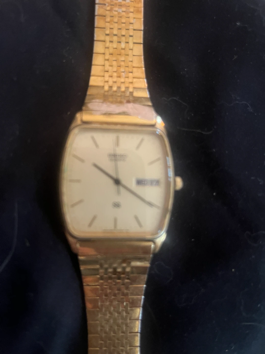 Seiko Quartz Gold Tone Dress Watch - photo 2
