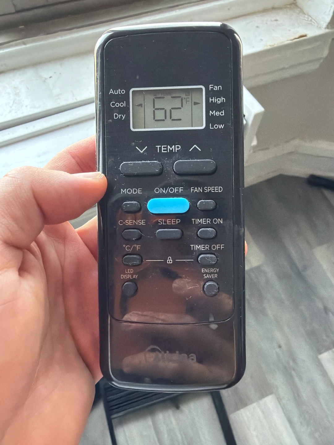 Midea Window Air Conditioner with Remote - photo 3