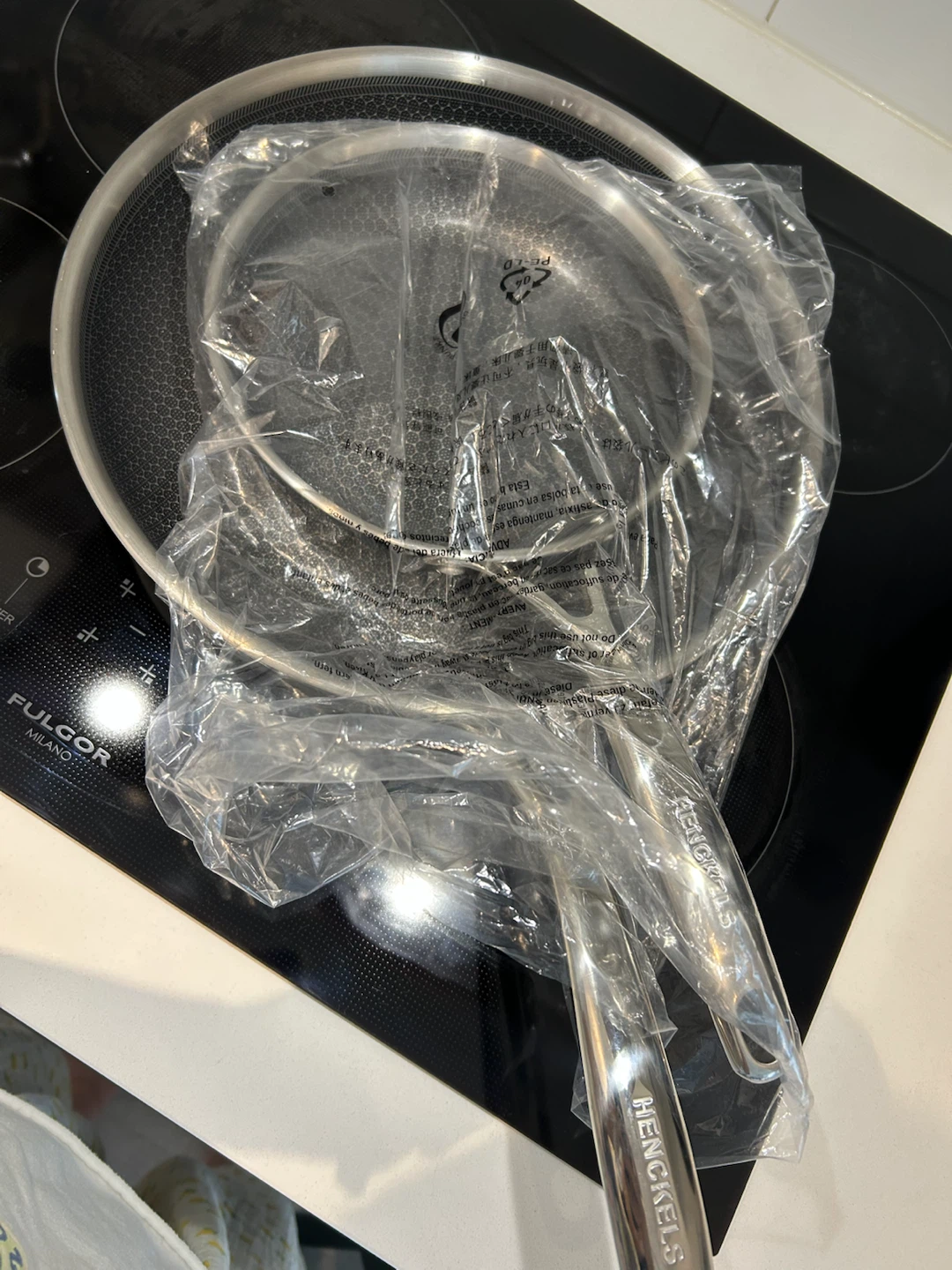 Henckels Paradigm Pans - set of 2(8 inch & 12inch)