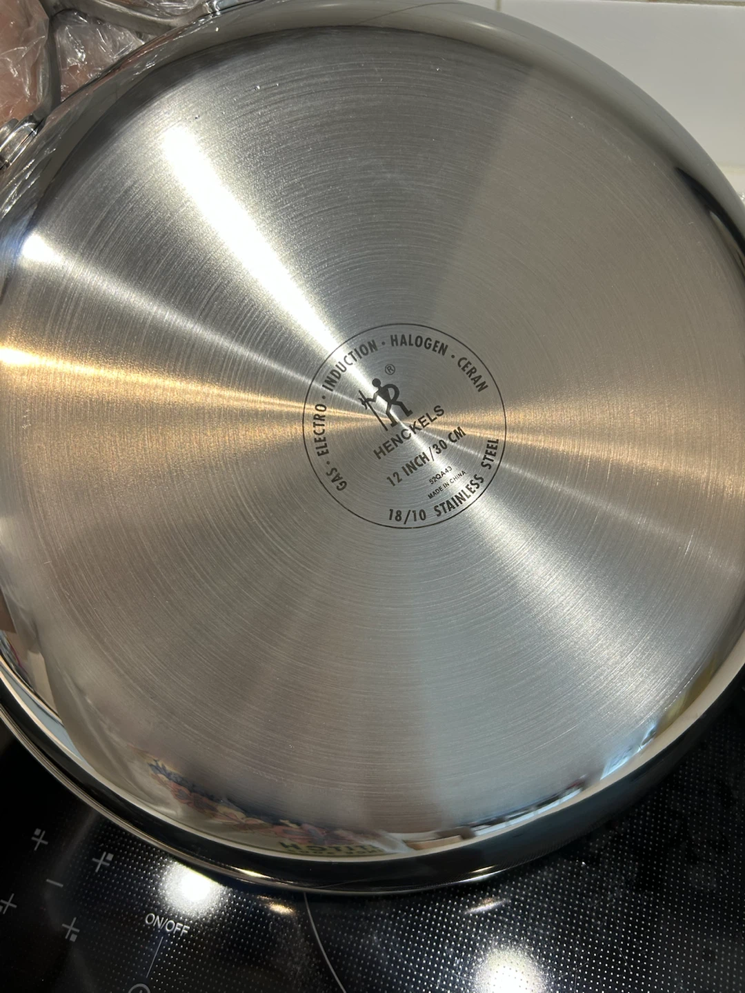 Henckels Paradigm Pans - set of 2(8 inch & 12inch) - photo 2
