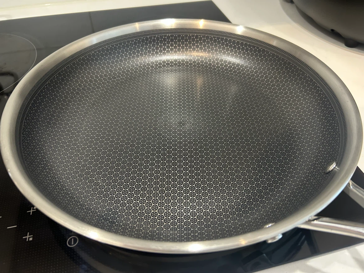 Henckels Paradigm Pans - set of 2(8 inch & 12inch) - photo 4