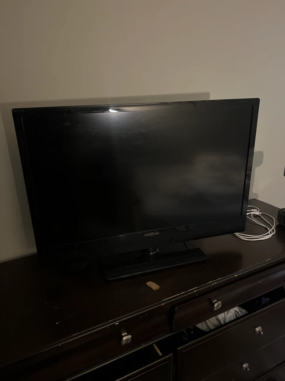 Insignia 32" TV