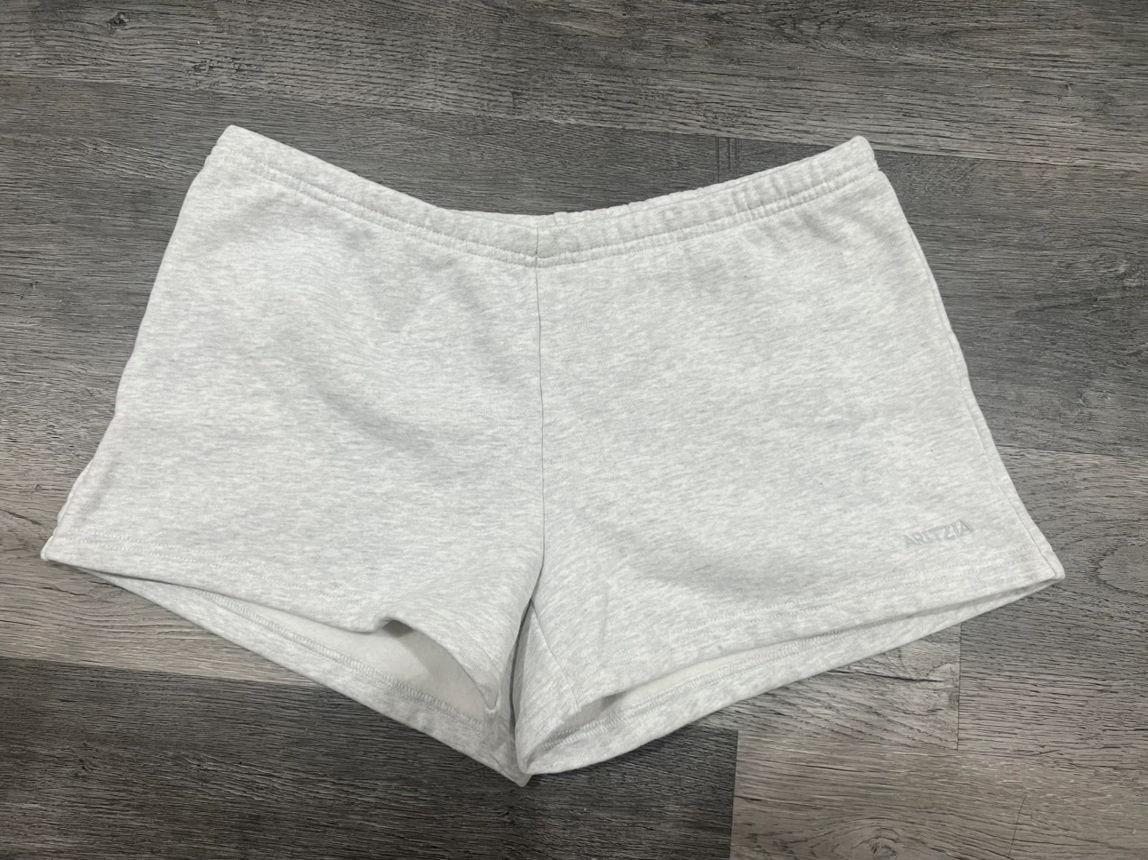 ARITZIA Sweatfleece Boyfriend Fit Shorts - Grey - Size M