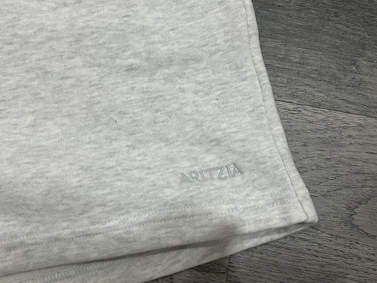 ARITZIA Sweatfleece Boyfriend Fit Shorts - Grey - Size M - photo 2