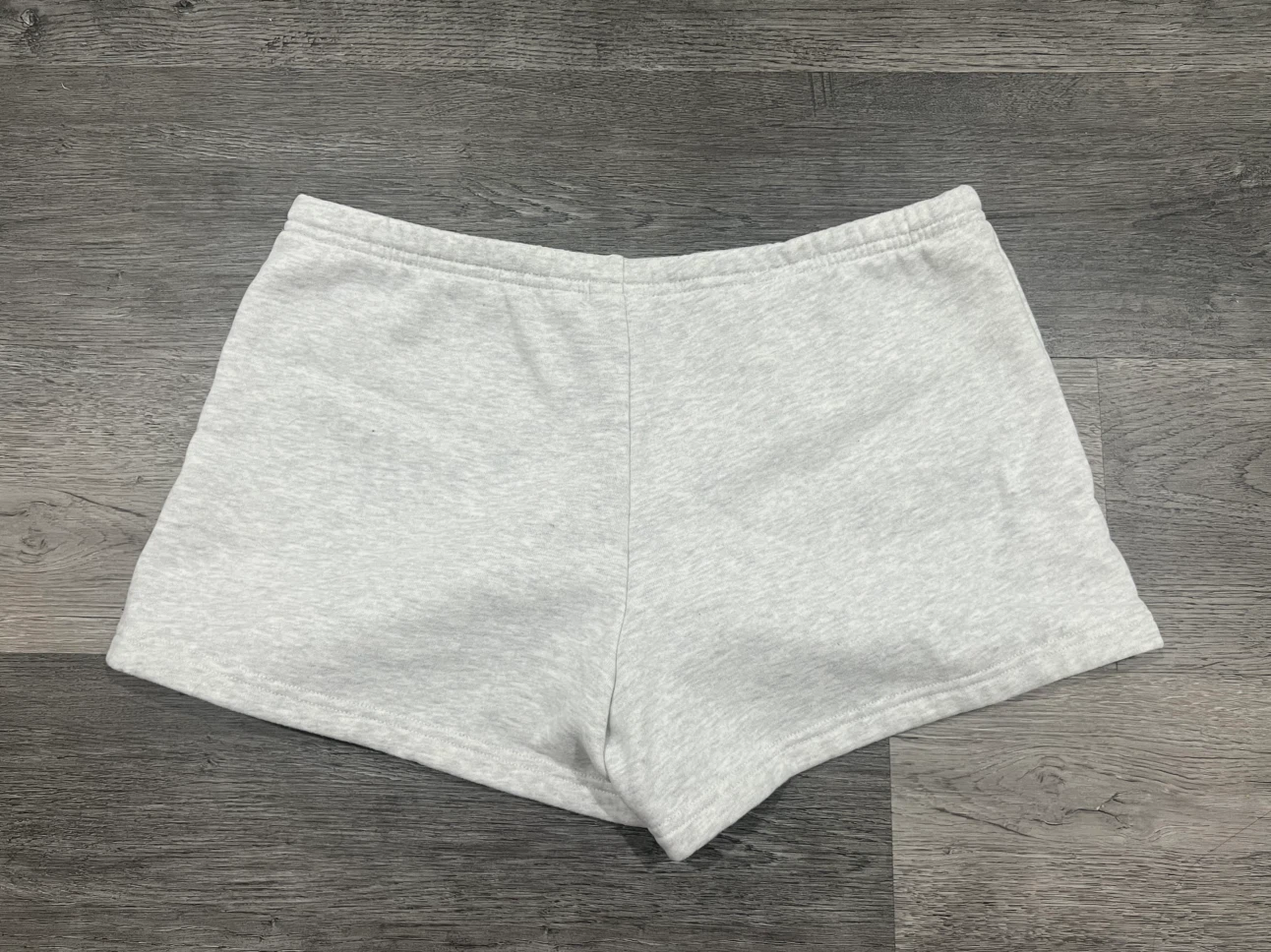 ARITZIA Sweatfleece Boyfriend Fit Shorts - Grey - Size M - photo 3