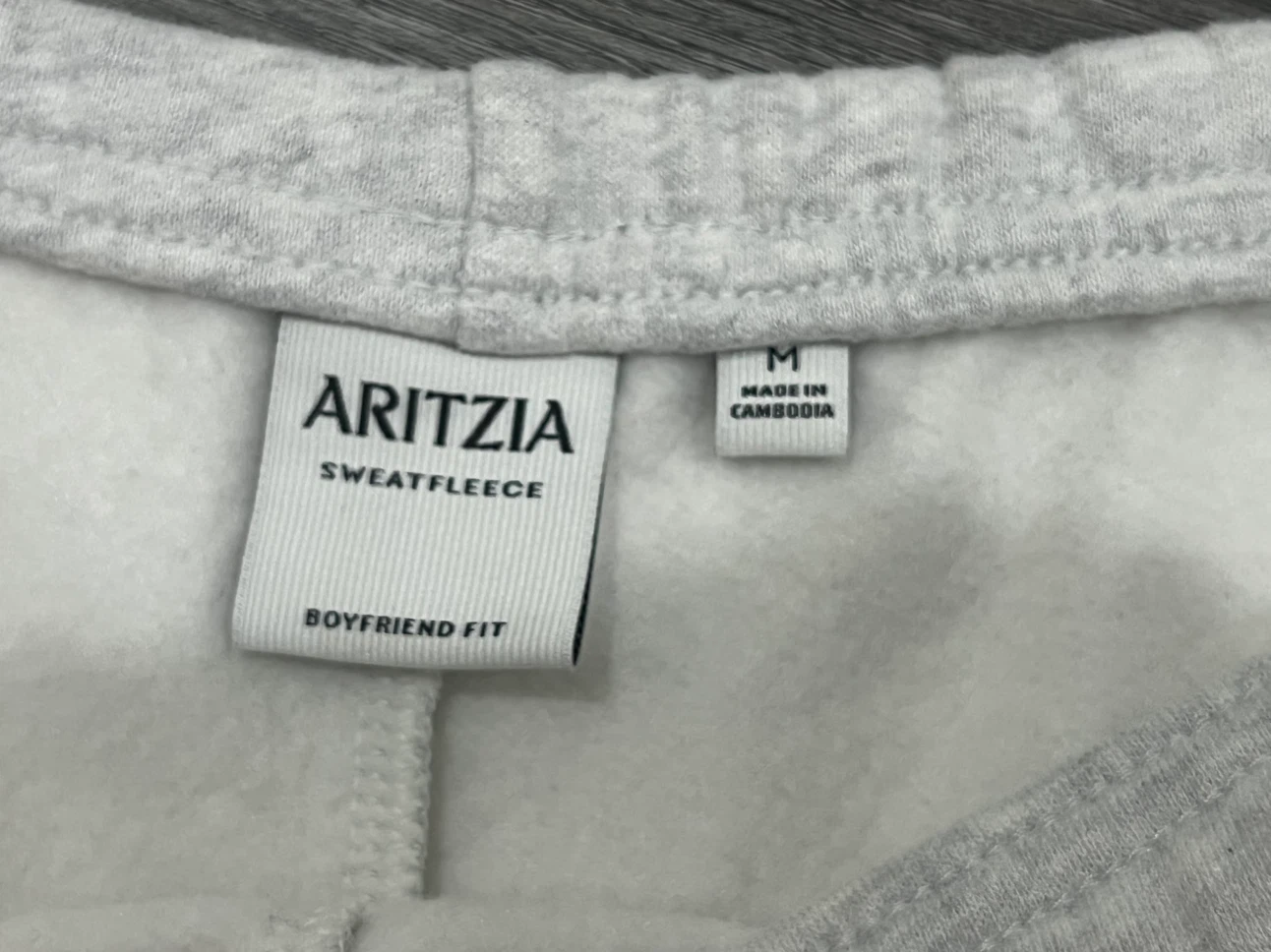 ARITZIA Sweatfleece Boyfriend Fit Shorts - Grey - Size M - photo 4