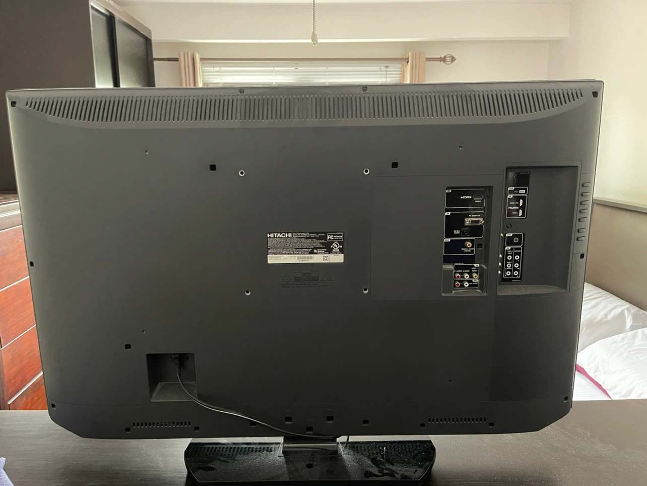 Hitachi 40" Flat Screen TV