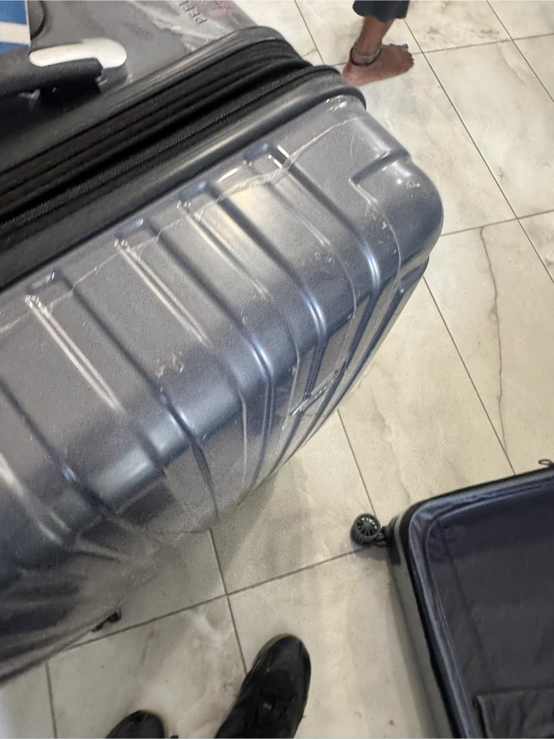 Grey Hardshell Spinner Luggage Set - photo 5