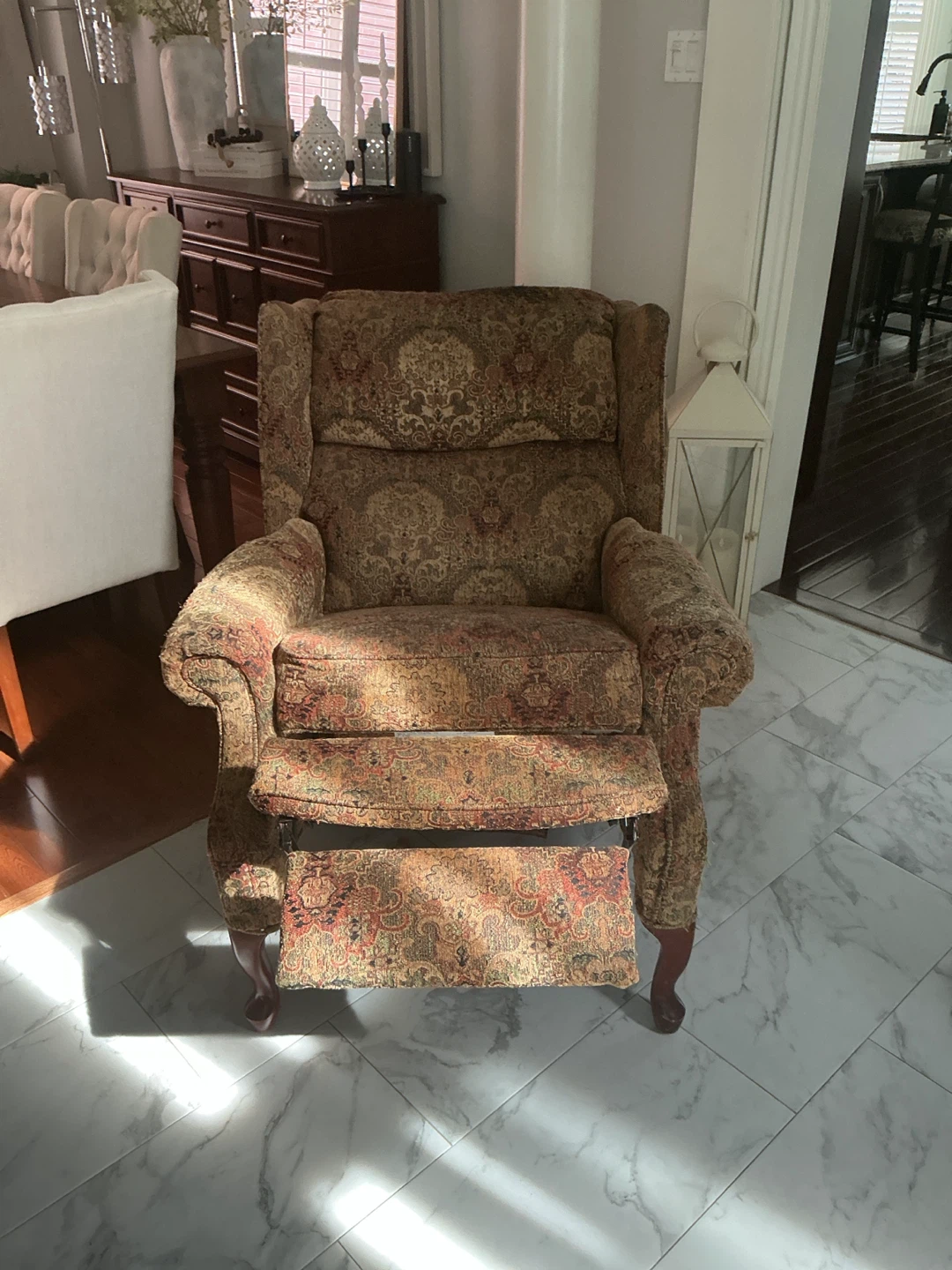 Wingback Recliner Armchair - photo 3