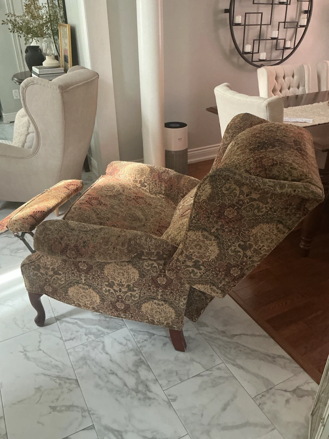 Wingback Recliner Armchair - photo 4