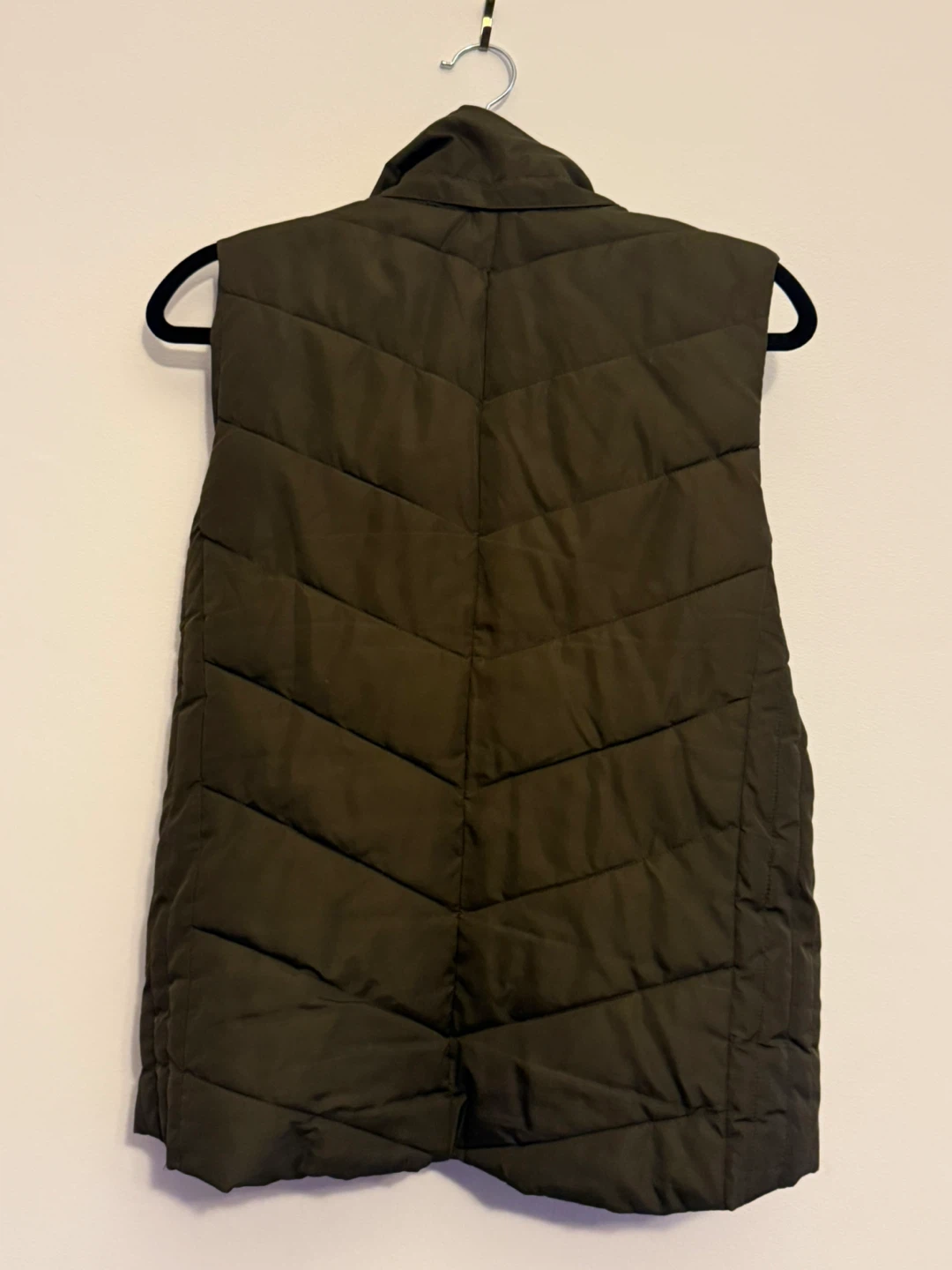 L.O.G.G. Puffer Vest Size 8 - photo 3