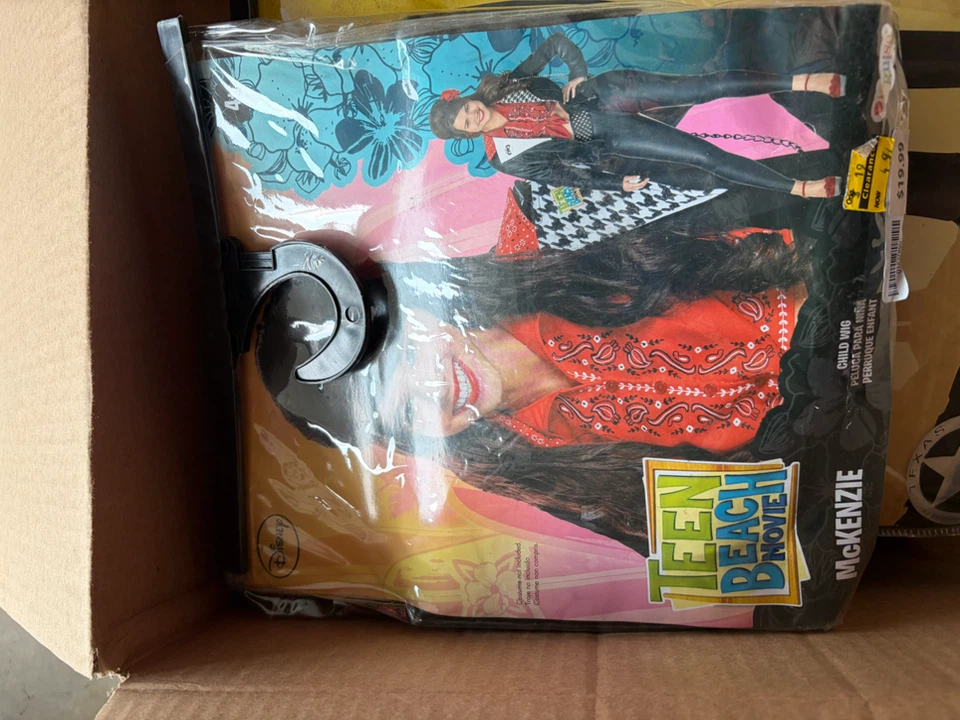 Brand-new Halloween costumes ($10 each) - photo 5
