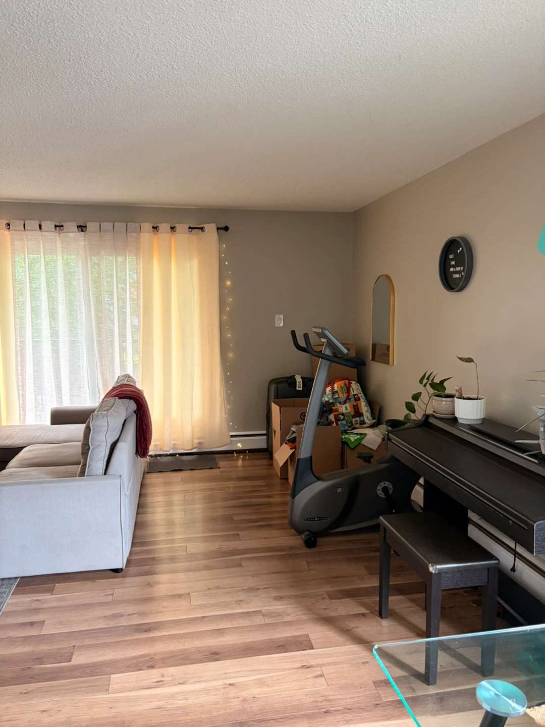 🏡 FULLY FURNISHED 1-BEDROOM – $1,300/MONTH! - photo 2