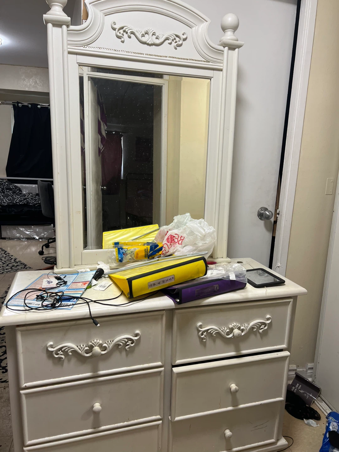 White Dresser with Mirror