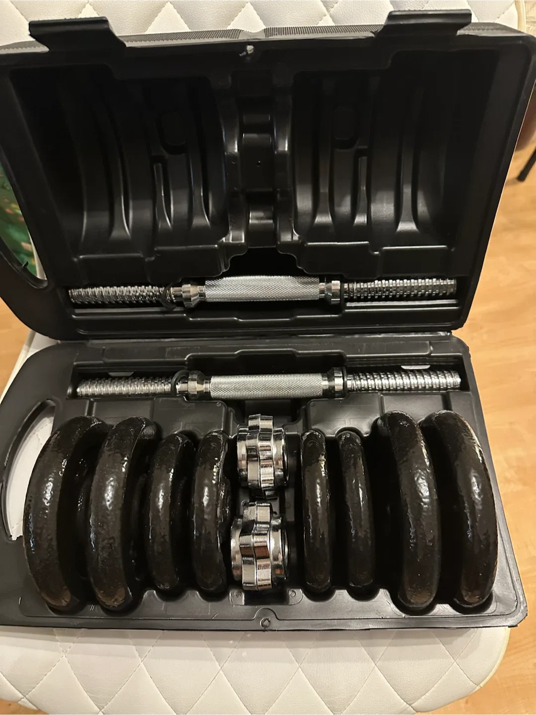 Adjustable Dumbbell Set with Case