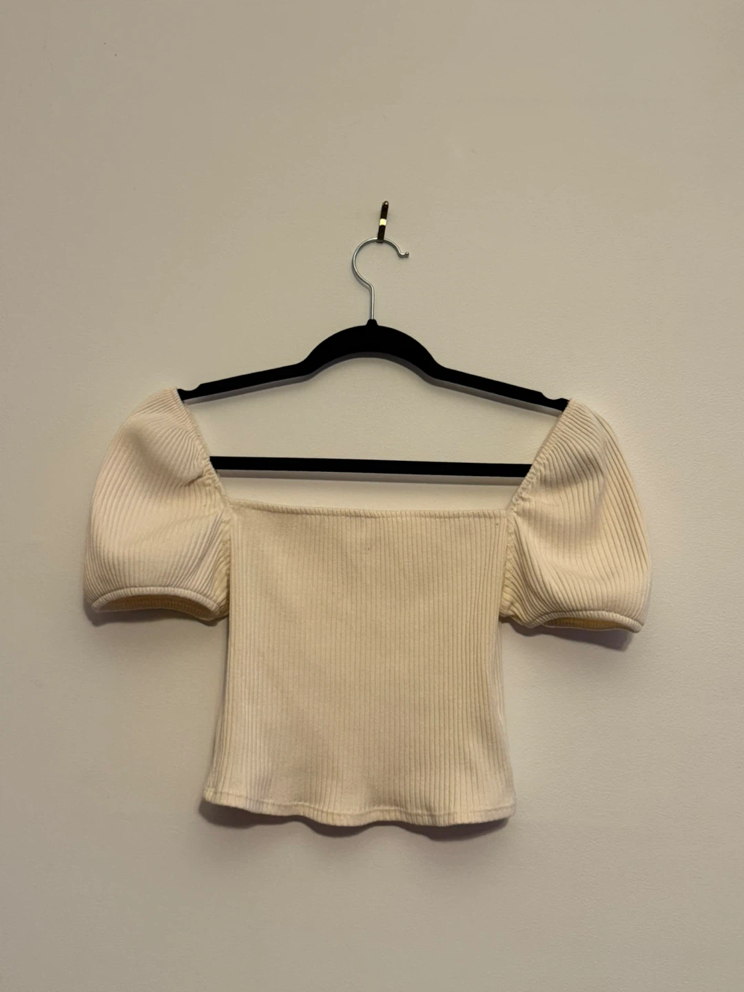 H&M Cream Ribbed Puff Sleeve Top