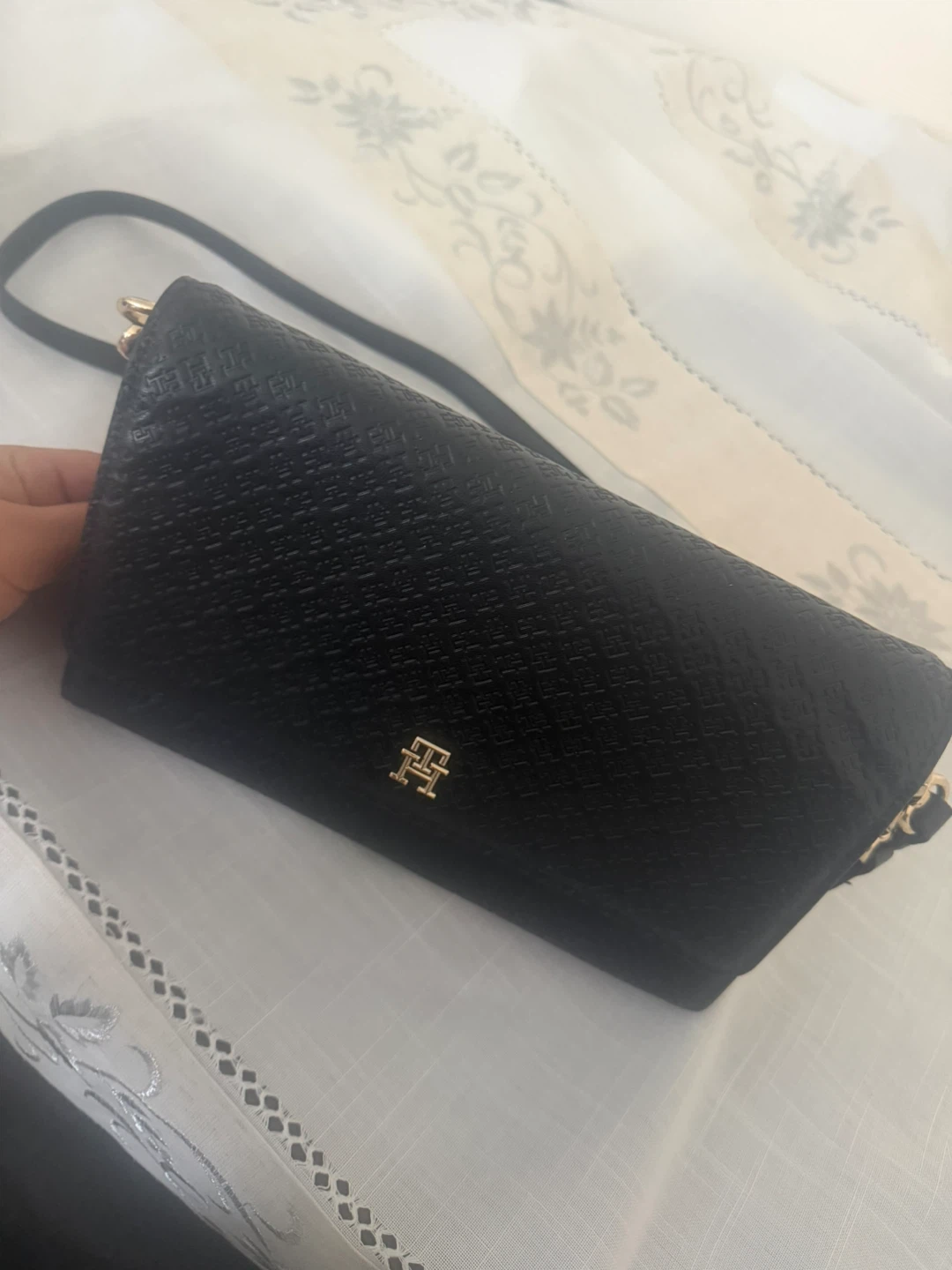 Tommy Hilfiger Black Embossed Shoulder Bag - photo 4