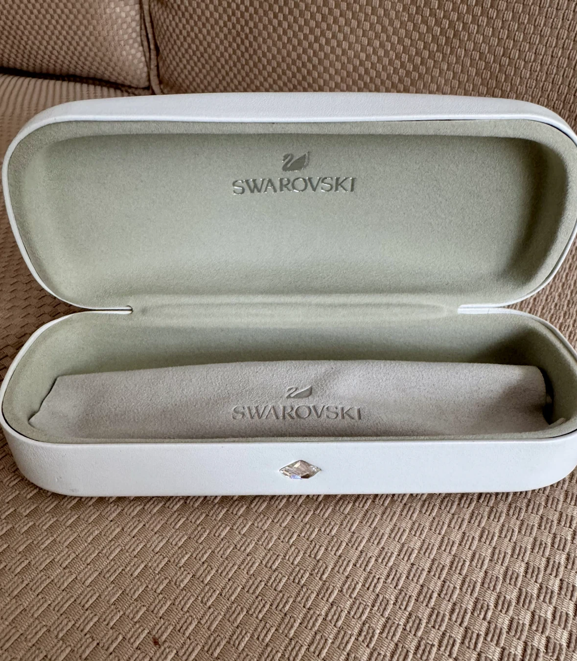 Swarovski case lamb skin with crystal on the case