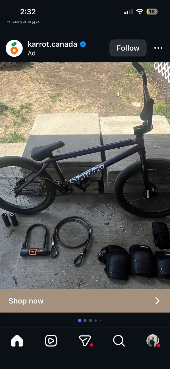 Sunday primer BMX bike with pegs