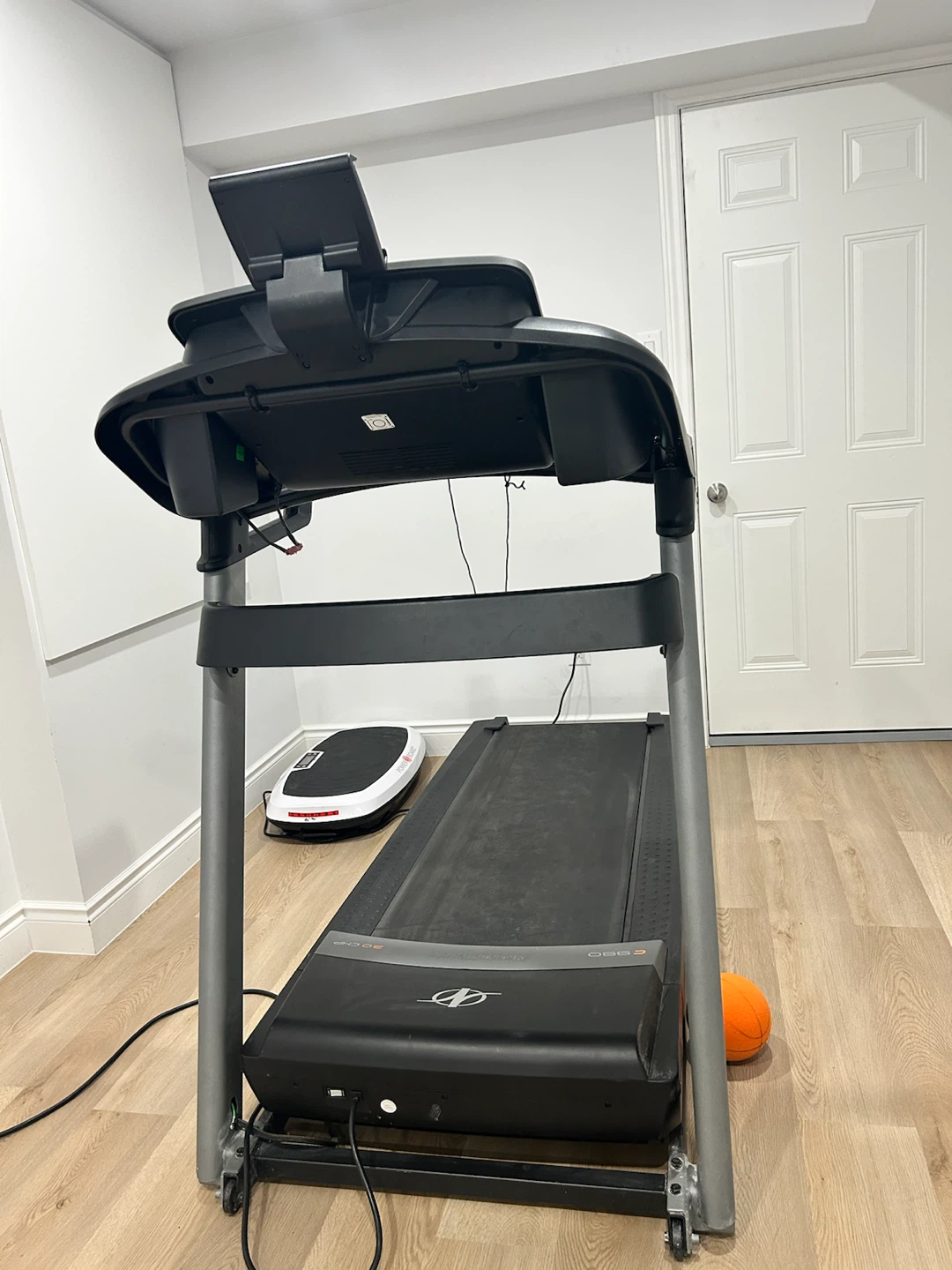 NordicTrack C 830 Treadmill