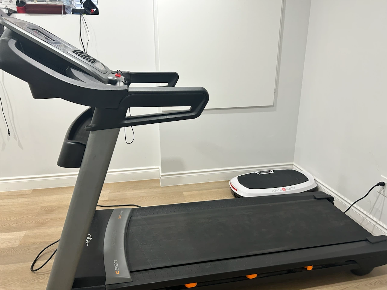 NordicTrack C 830 Treadmill - photo 2