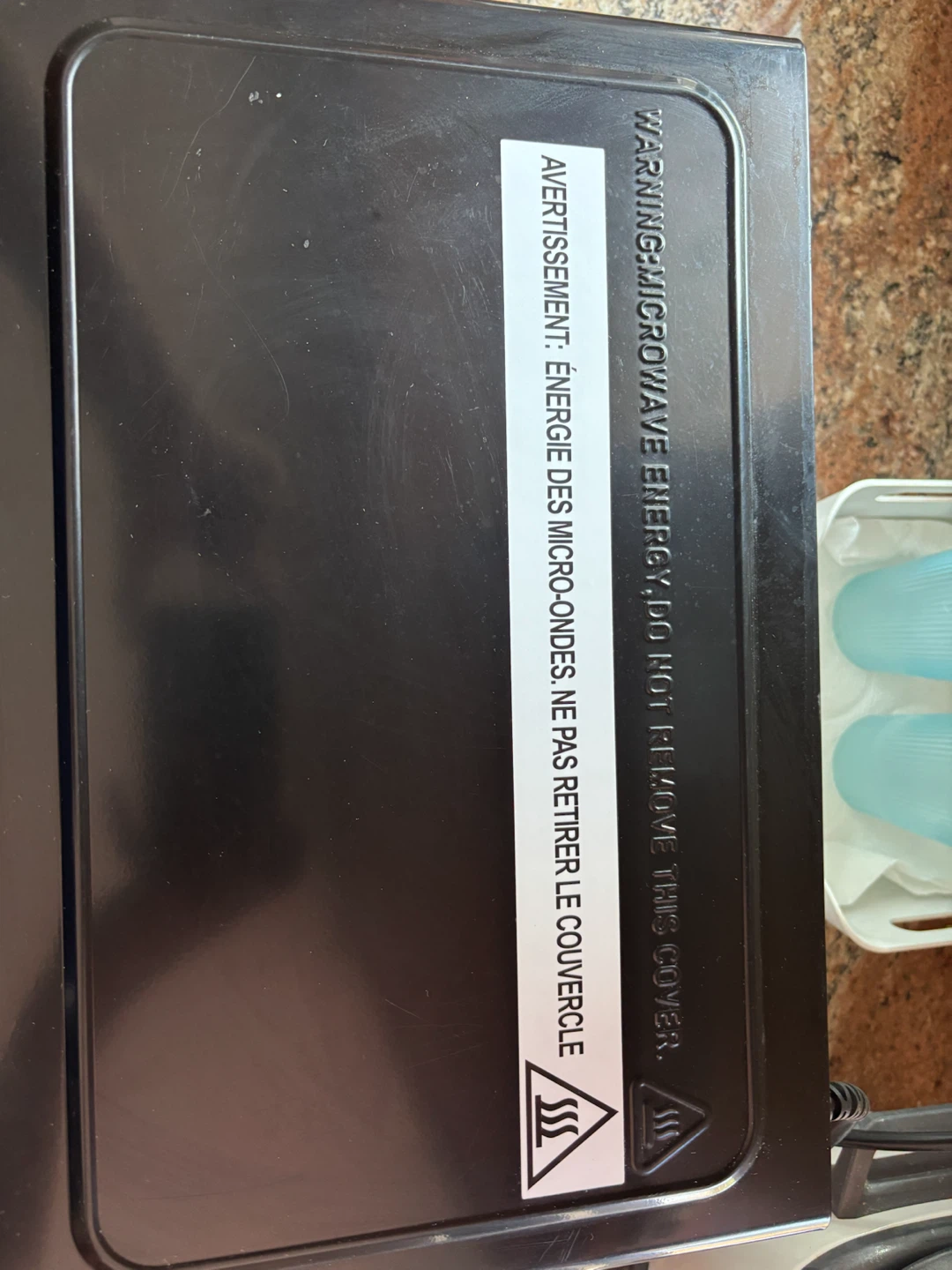 Check desc Hamilton Beach 0.7 cu. ft. Microwave - photo 2