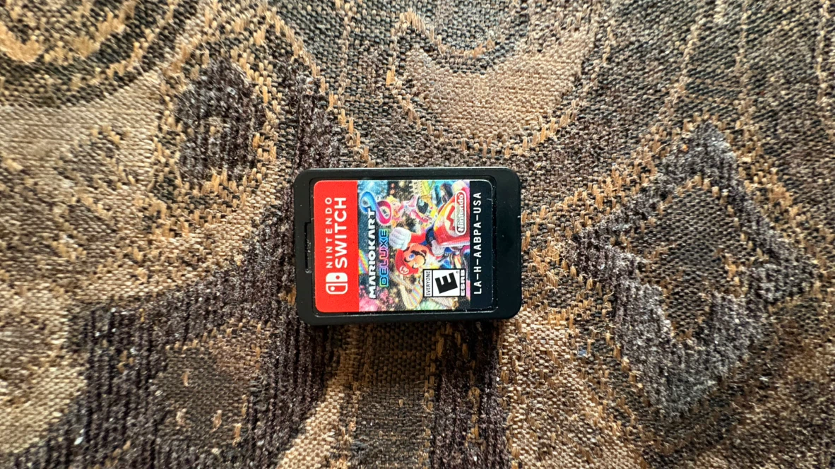 Nintendo Switch Mario Kart 8 Deluxe Game Cartridge