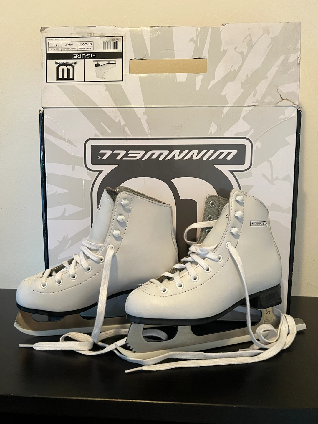 Winnwell Figure Skates Size 1J