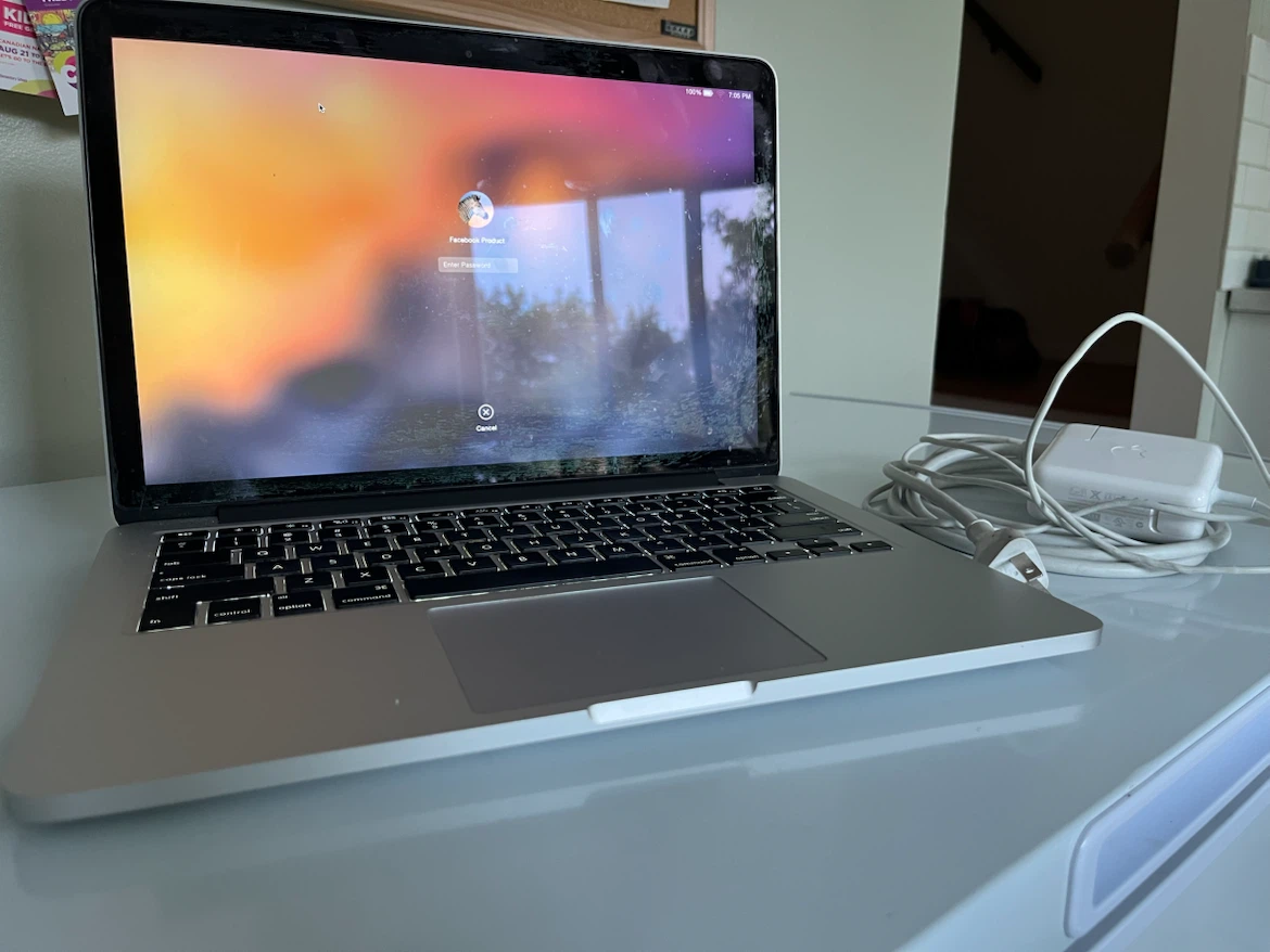 Apple MacBook Pro Laptop - 14-inch - photo 5