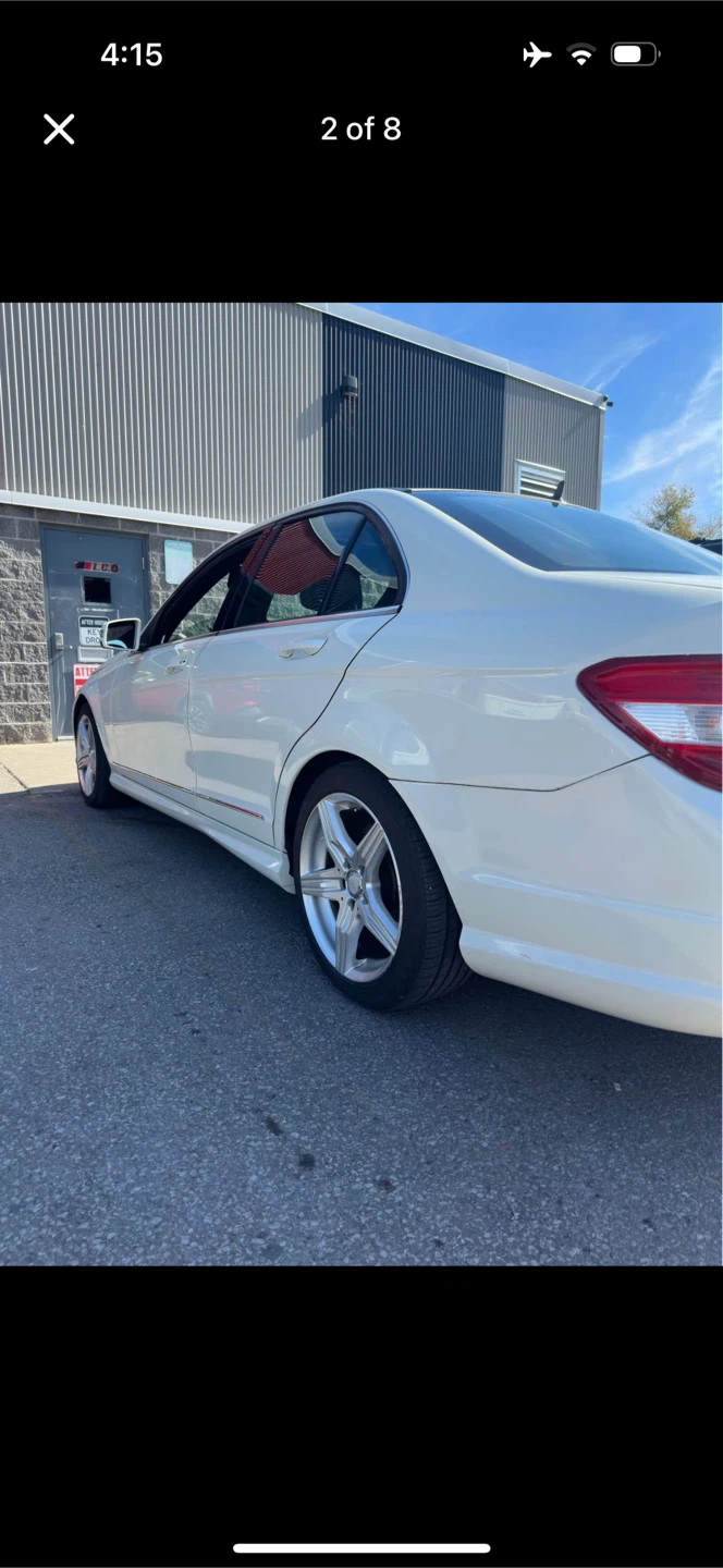 2011 Mercedes-Benz C250 4MATIC Sedan - photo 2