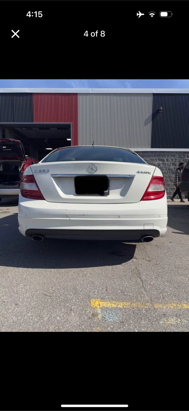 2011 Mercedes-Benz C250 4MATIC Sedan - photo 4