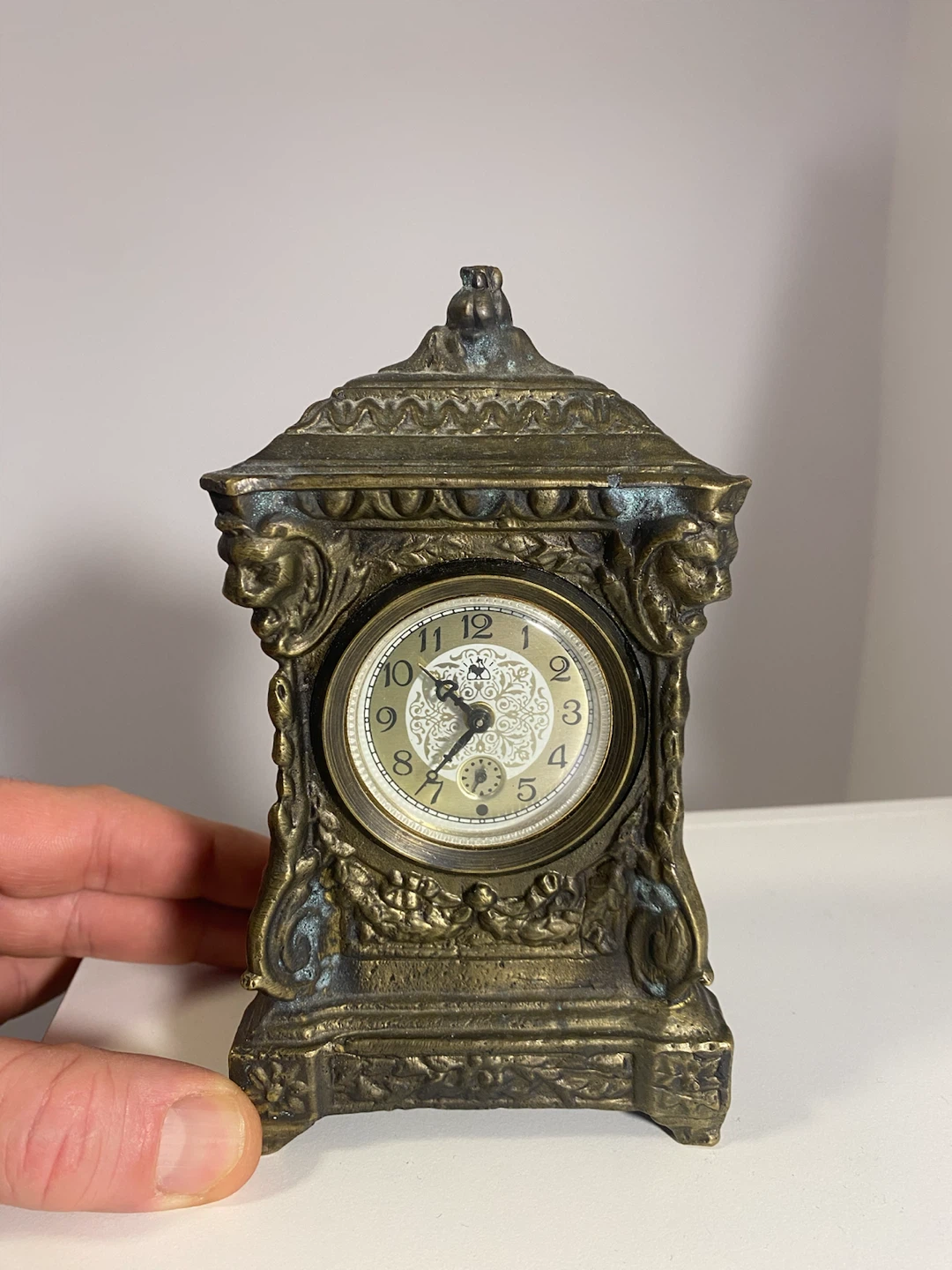 Vintage Decorative Mantel Clock