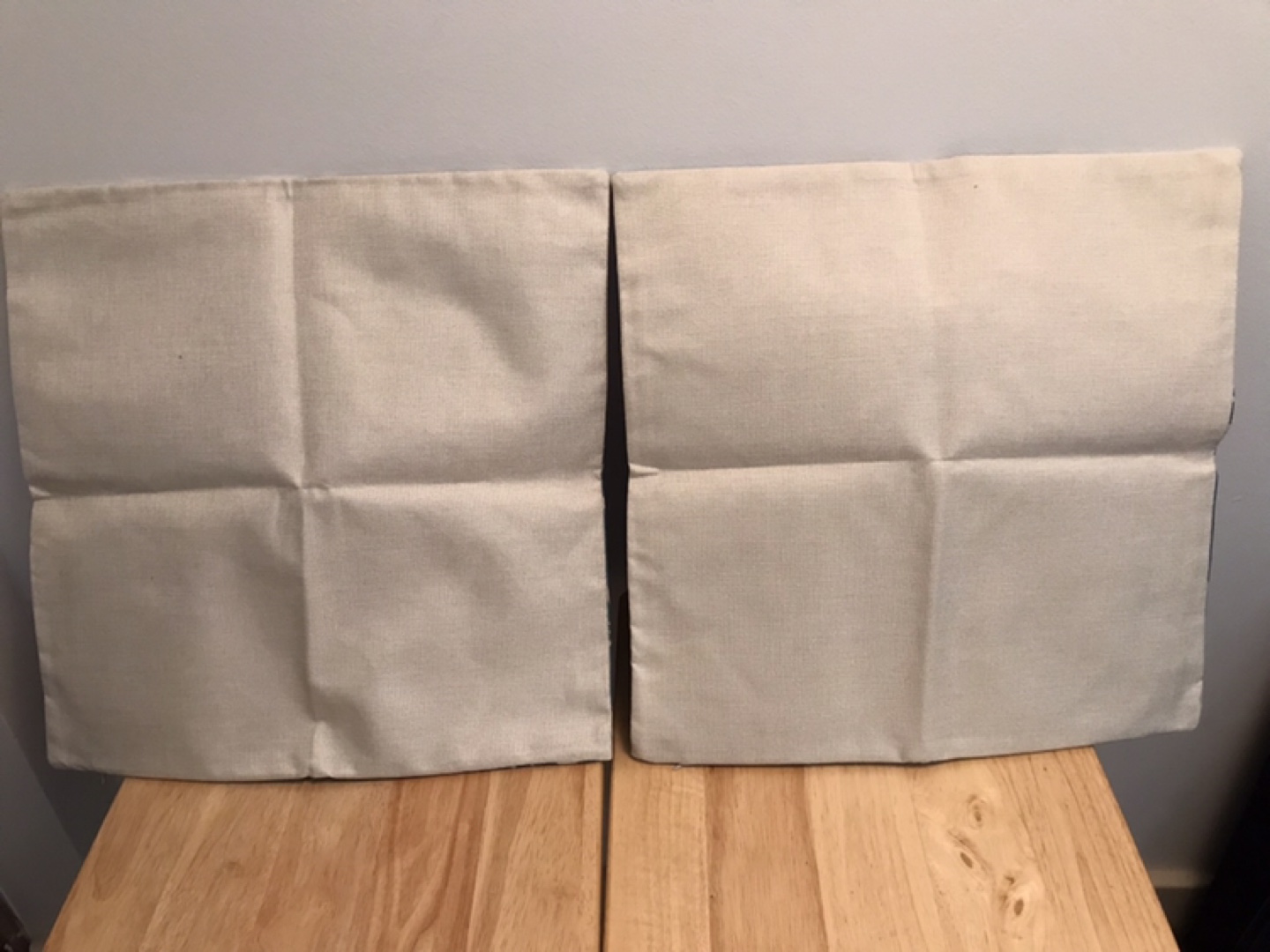 Set of two 18” x 18” cushion covers - photo 3