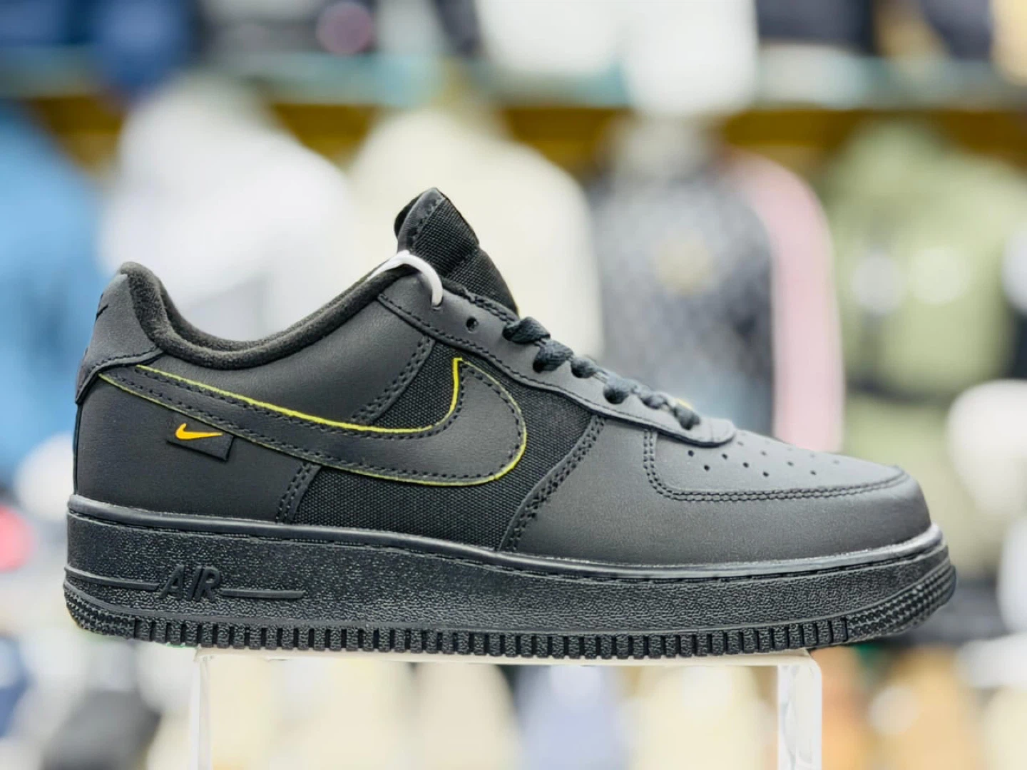 Nike Air Force 1 Sneakers